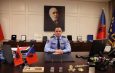 Drejtori i Përgjithshëm Ilir Proda i akordon një punonjësi policie, Certifikatë për Shërbime të Dalluara