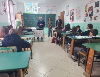 Lezhë/Zhvillohen takime me nxënësit, për sigurinë në shkolla