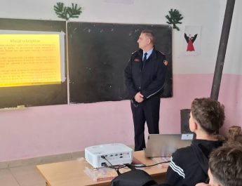 Peshkopi/Zhvillohen takime sensibilizuese në kuadër të fushatës kundër dhunës me bazë gjinore