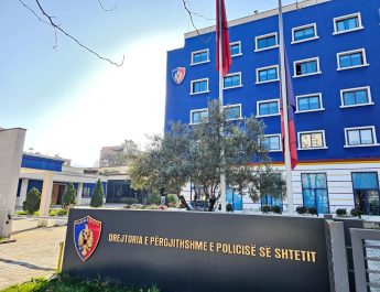 Nderim Punonjësve të Policisë Rënë në Krye e për shkak të Detyrës, në mbarë botën