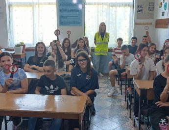 Elbasan/Zhvillohet takim sensibilizues me nxënësit e klasave VI, me temë “Siguria në rrugë”