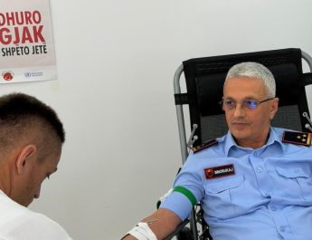 Punonjës të Drejtorisë Vendore të Policisë Berat dhe të komisariateve në varësi dhuruan gjak për fëmijët e prekur nga talasemia