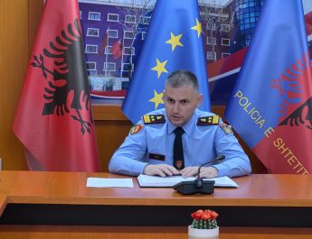 Drejtori i Përgjithshëm i Policisë së Shtetit, Drejtues Madhor Skënder Hita, një takim pune me drejtorët e drejtorive vendore të Policisë në qarqe dhe drejtorët e departamenteve