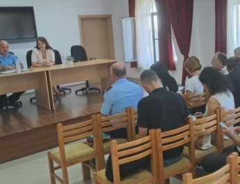 Krujë/Siguria në shkolla, Policia dhe institucionet arsimore koordinojnë masat për garantimin e një mjedisi të sigurt për nxënësit